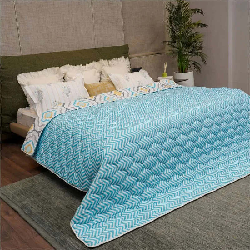 Cotton - filled comforters for a breathable and natural sleep experienceFluffy & Heavy 200 GSM Microfiber Reversible Quilted Winter Comforters (Morocco Blue-Single, Double) Cotton - filled comforters for a breathable and natural sleep experienceFluffy & Heavy 200 GSM Microfiber Reversible Quilted Winter Comforters (Morocco Blue-Single, Double)