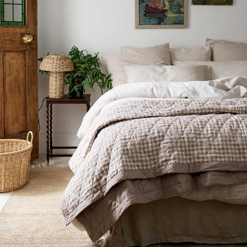 Fleece blankets for a cozy and plush textureMushroom Gingham Linen Quilt