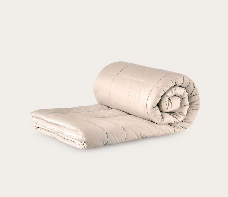 King - size comforters to fit large king - sized beds perfectlySleep & Beyond myMerino® Organic Merino Wool Comforter King - size comforters to fit large king - sized beds perfectlySleep & Beyond myMerino® Organic Merino Wool Comforter