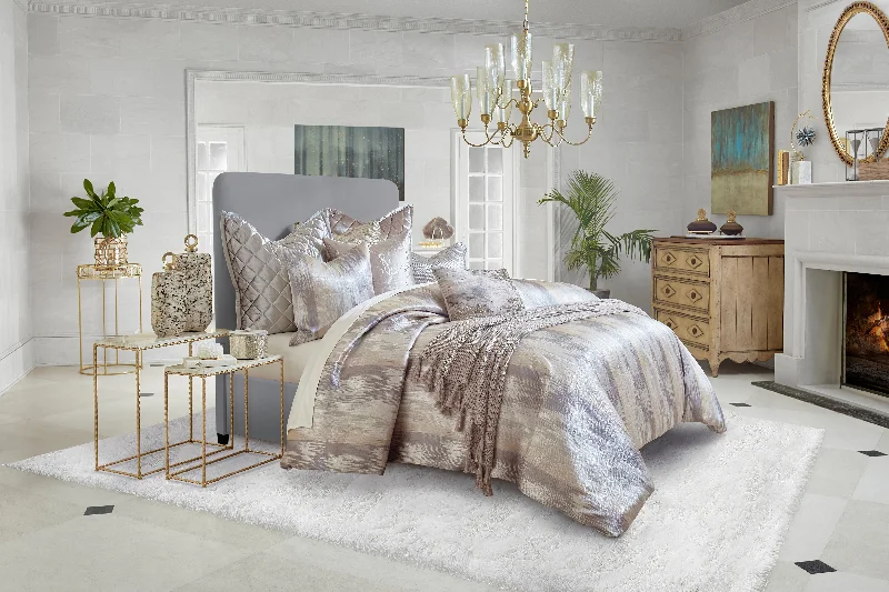 Wool - filled duvets for natural insulation and moisture - wicking propertiesOpal Grey And Gold Duvet Wool - filled duvets for natural insulation and moisture - wicking propertiesOpal Grey And Gold Duvet