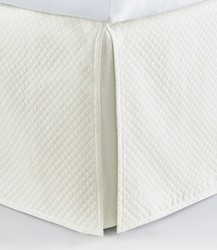 Bed skirts for beds with a square framets for water beds to give them a more traditional lookOxford Tailored Matelassé Bed Skirt Bed skirts for beds with a square framets for water beds to give them a more traditional lookOxford Tailored Matelassé Bed Skirt