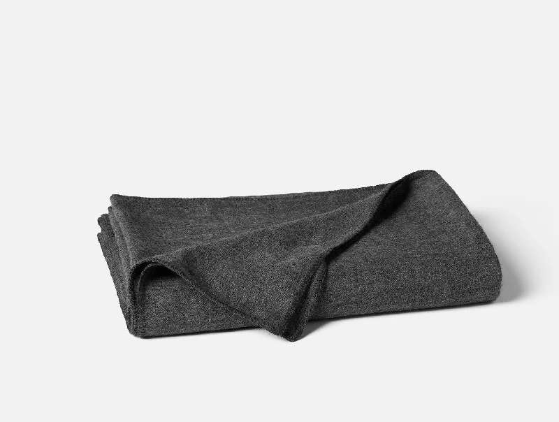 Linen blankets with a rustic and textured lookPacaya Baby Alpaca Blanket