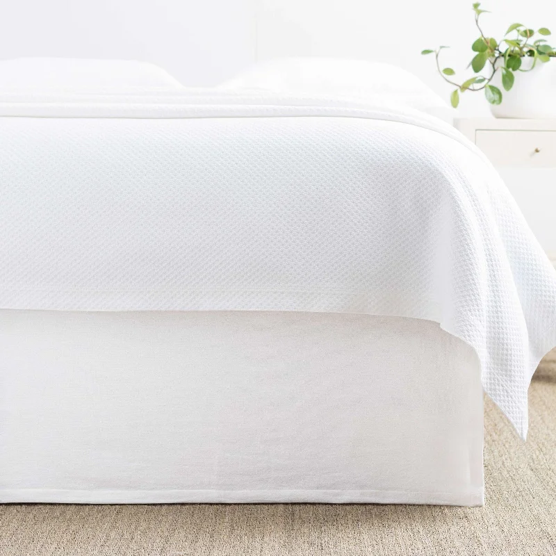 Bed skirts for beds with a solid - panel frameBed skirts for beds with a canopy framePine Cone Hill Wilton White Bed Skirt Bed skirts for beds with a solid - panel frameBed skirts for beds with a canopy framePine Cone Hill Wilton White Bed Skirt