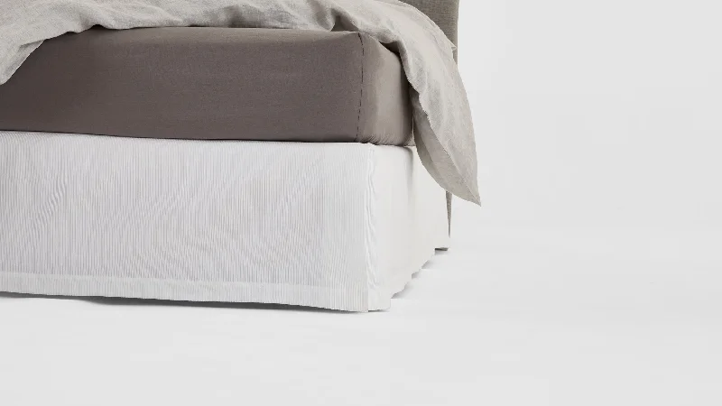 Bed skirts for beds with a leather - upholstered frameBed skirts for beds with a rectangular frameQueenscord Bed Skirt Bed skirts for beds with a leather - upholstered frameBed skirts for beds with a rectangular frameQueenscord Bed Skirt