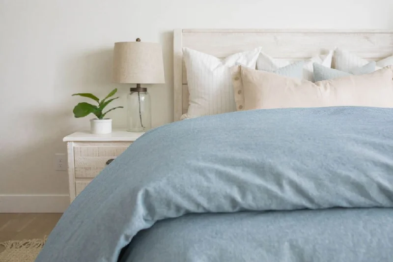 Full - size duvets for full - sized beds in guest rooms or smaller bedroomsQuinn Duvet Bundle