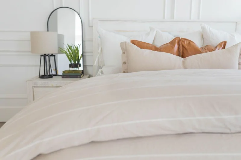 Synthetic fiber duvets filled with microfiber for a soft and lightweight feelRemington Duvet Bundle Synthetic fiber duvets filled with microfiber for a soft and lightweight feelRemington Duvet Bundle