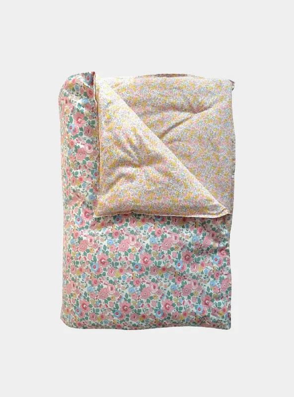 modern minimalist bedspreads for contemporary bedroomsBETSY CANDY FLOSS & WILTSHIRE BUD PINK Liberty Reversible Heirloom Quilt modern minimalist bedspreads for contemporary bedroomsBETSY CANDY FLOSS & WILTSHIRE BUD PINK Liberty Reversible Heirloom Quilt
