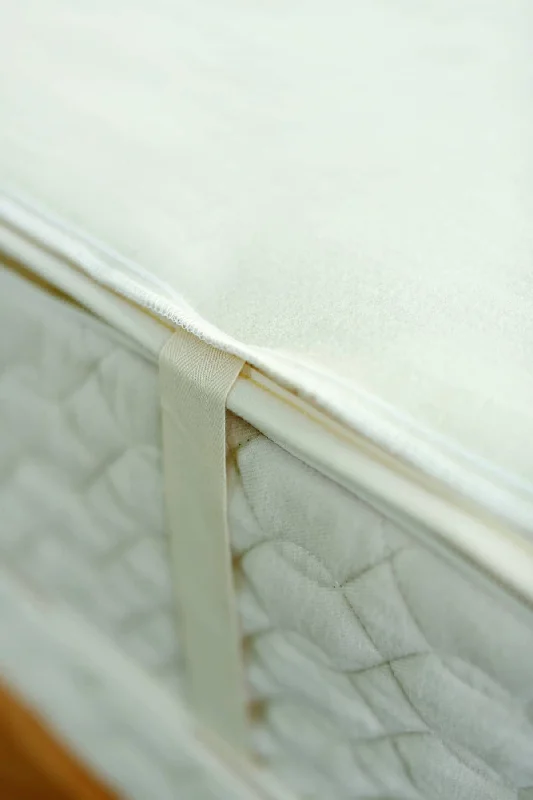 Latex mattresses with natural bounce and breathabilityKing Savvy Rest Organic Natural Wool Mattress Pad Latex mattresses with natural bounce and breathabilityKing Savvy Rest Organic Natural Wool Mattress Pad