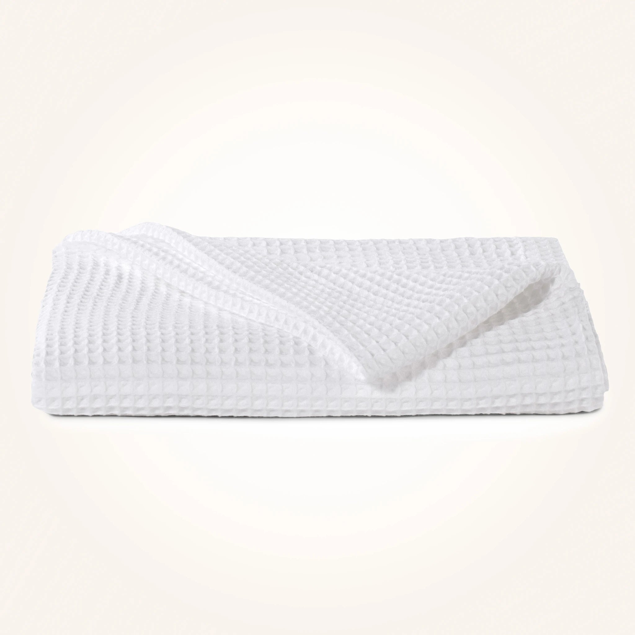 Bamboo fiber blankets with natural antibacterial propertiesSolid Dyed Waffle Throw