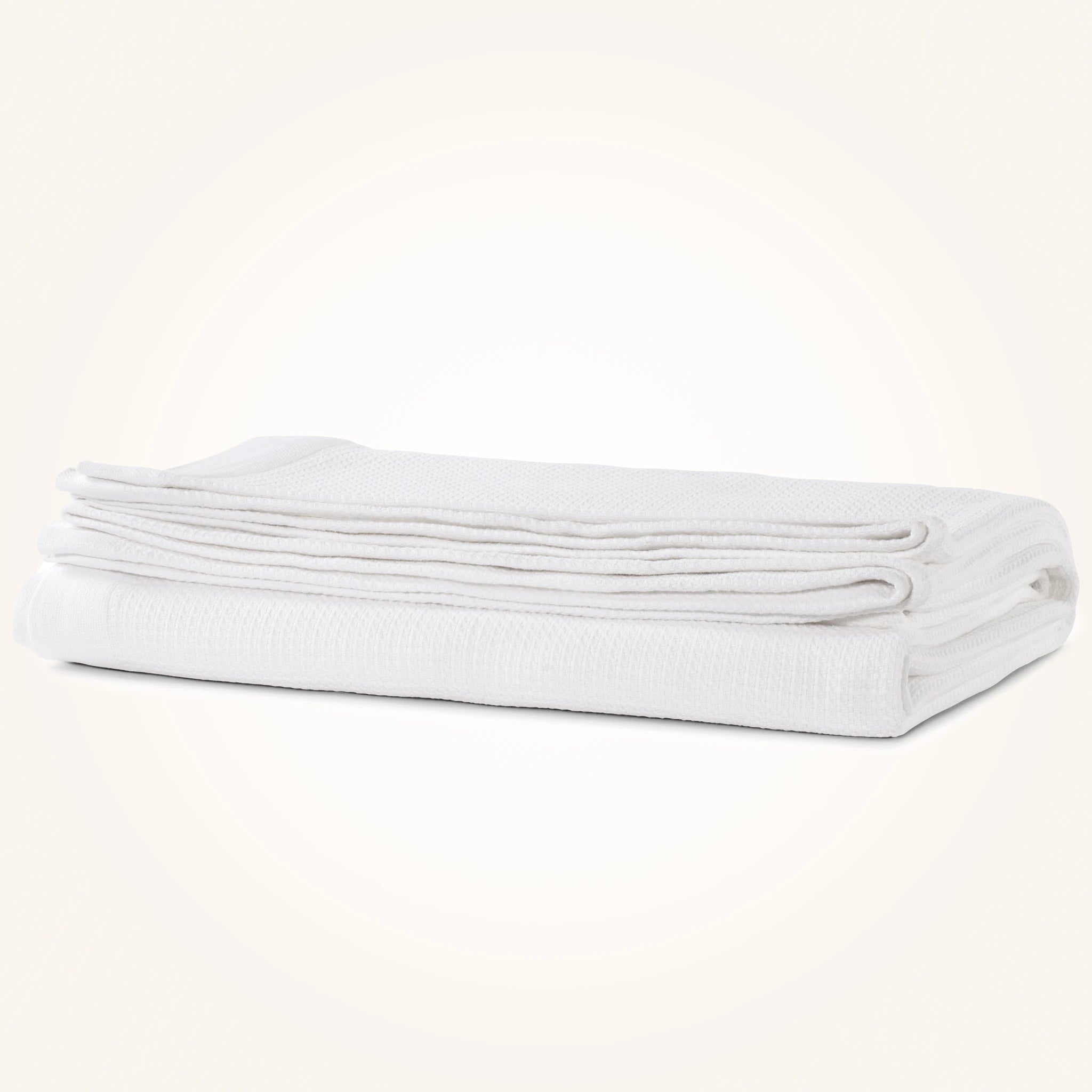 Fleece blankets for a cozy and plush textureSolid Dyed Woven Cable Blanket