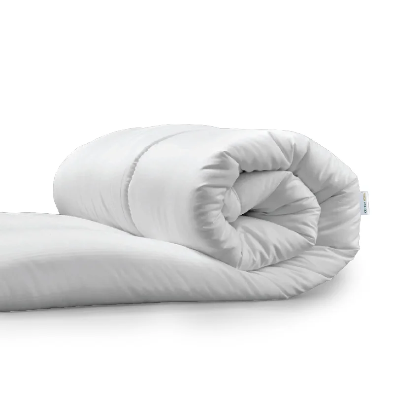 Down - filled comforters for supreme warmth and lightnessPremium White 220x240cm All Season High quality Super Soft Comforter 1 Piece