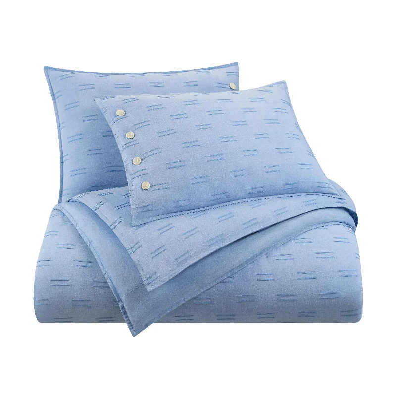 Wool - filled comforters with natural moisture - wicking and temperature - regulating featuresSouthern Tide Matthew's Bluff Light Blue Comforter Set Wool - filled comforters with natural moisture - wicking and temperature - regulating featuresSouthern Tide Matthew's Bluff Light Blue Comforter Set