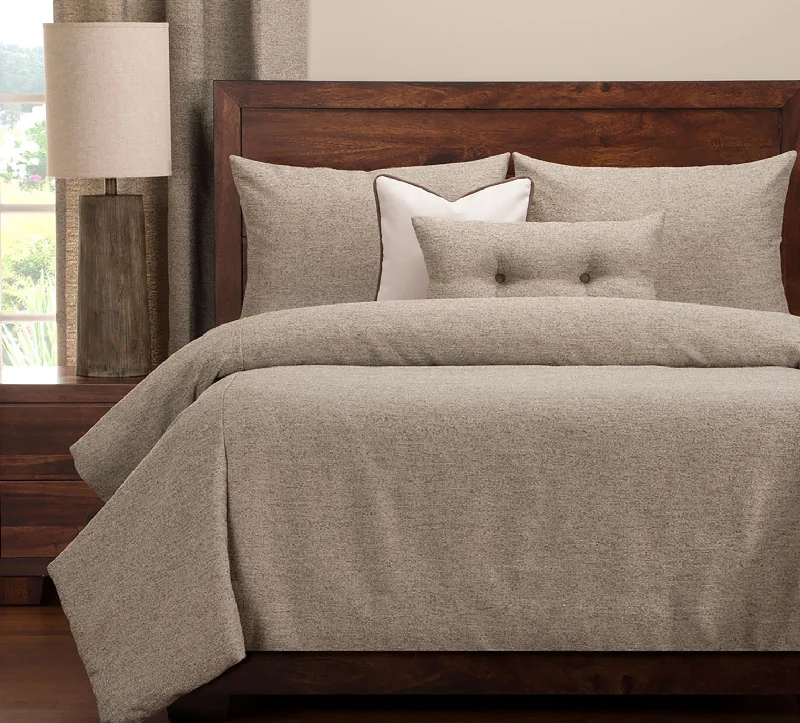 Microfiber - filled comforters that are lightweight and easy to care forBelmont Spirit 6 Piece Queen Luxury Duvet Cover and Insert Set Microfiber - filled comforters that are lightweight and easy to care forBelmont Spirit 6 Piece Queen Luxury Duvet Cover and Insert Set