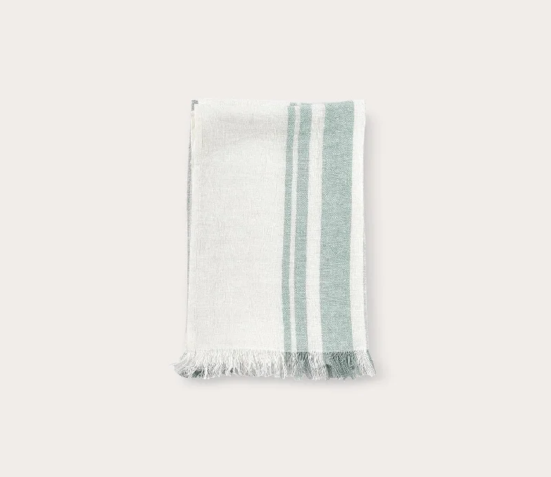 Silk blankets with a smooth and elegant touchVilla by Classic Home Portola Eucalyptus Throw Blanket Silk blankets with a smooth and elegant touchVilla by Classic Home Portola Eucalyptus Throw Blanket