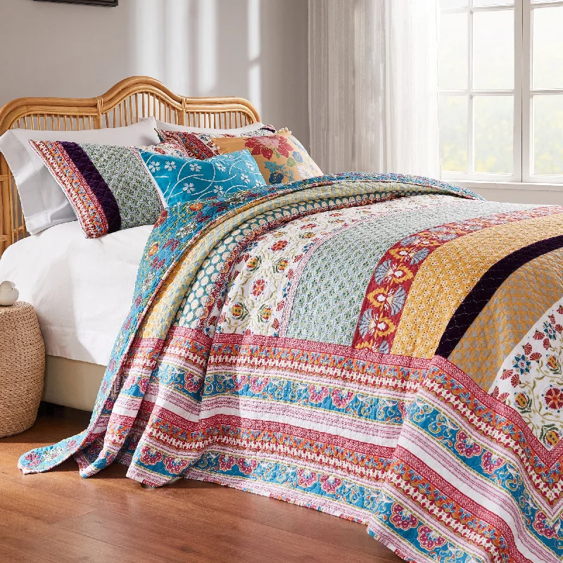 mid - century modern bedspreads with iconic shapes and colors for a stylish spaceThalia Tango Bedspread Set mid - century modern bedspreads with iconic shapes and colors for a stylish spaceThalia Tango Bedspread Set