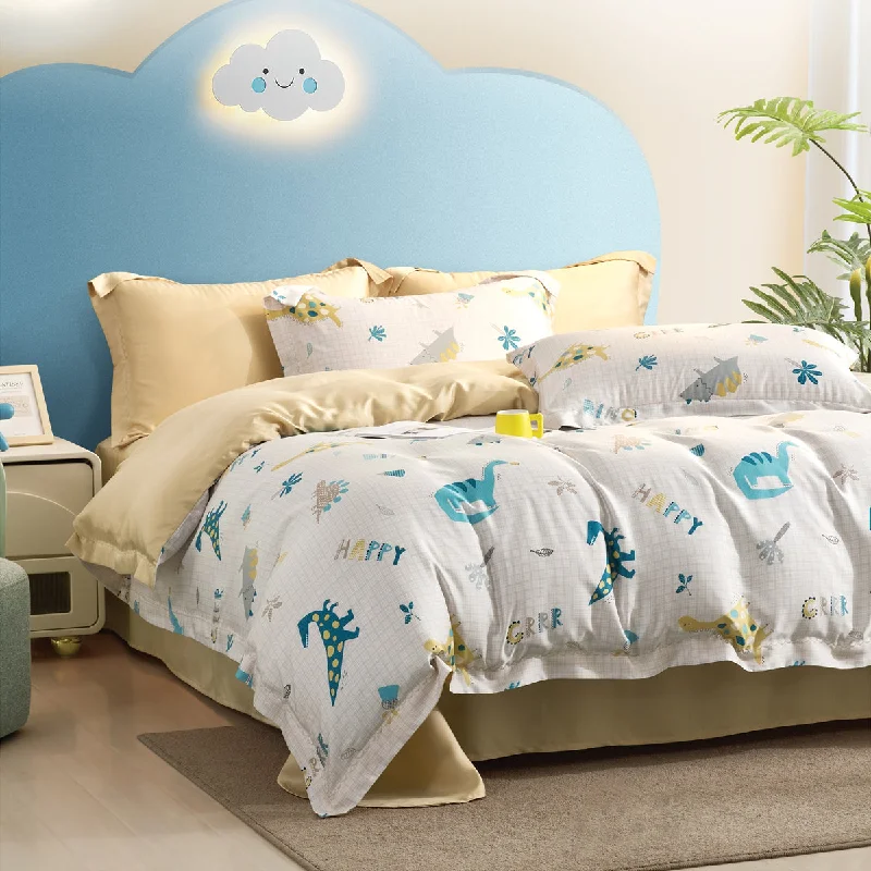 Latex - filled comforters with a bouncy texture and good supportThe GANG Tyran Comforter Latex - filled comforters with a bouncy texture and good supportThe GANG Tyran Comforter