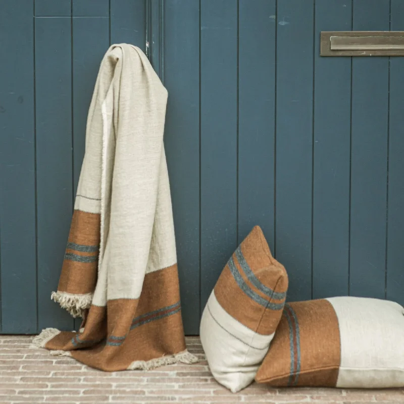 Bamboo fiber blankets with natural antibacterial propertiesThe Highland Stripe Throw Bamboo fiber blankets with natural antibacterial propertiesThe Highland Stripe Throw