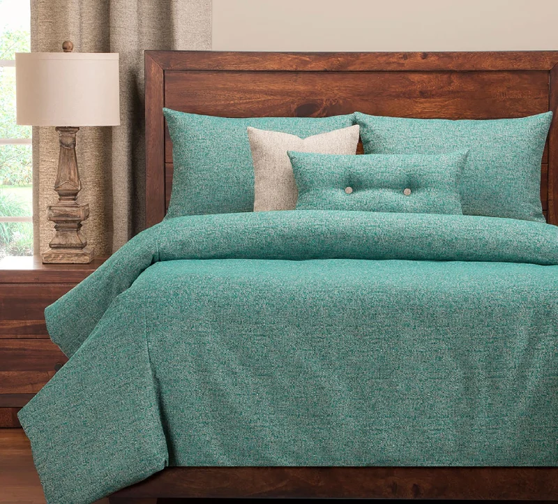Silk - filled comforters for a luxurious and smooth touchBelmont Turquoise 6 Piece Queen Luxury Duvet Cover and Insert Set Silk - filled comforters for a luxurious and smooth touchBelmont Turquoise 6 Piece Queen Luxury Duvet Cover and Insert Set