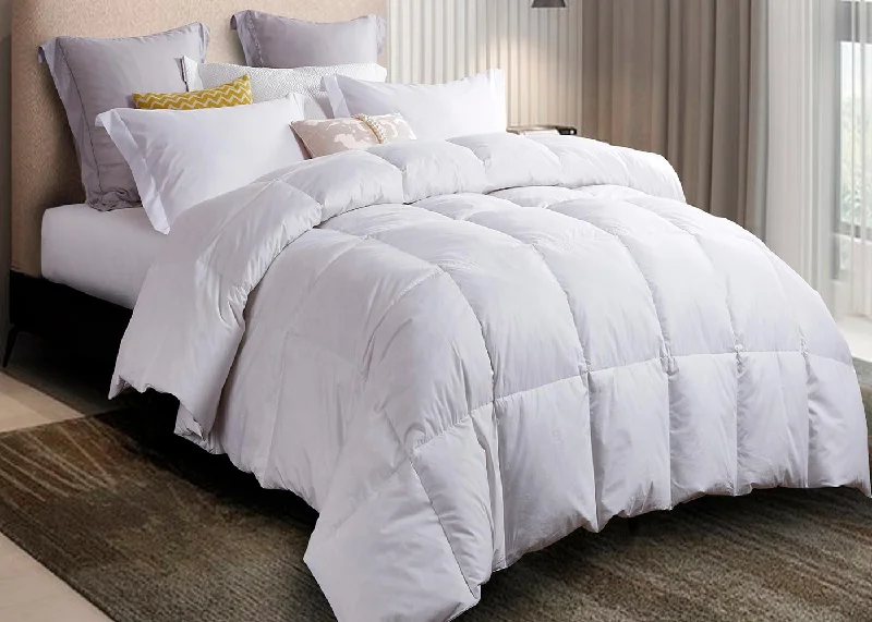 Duck down comforters with a softer feel and good warmth retentionMartha Stewart White Feather and Down Comforter Duck down comforters with a softer feel and good warmth retentionMartha Stewart White Feather and Down Comforter