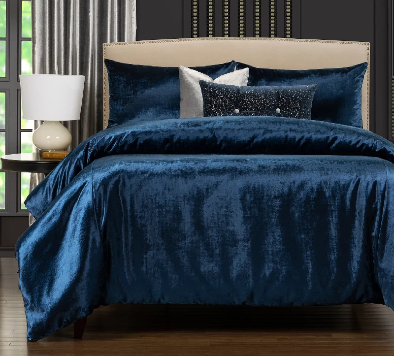 Duck down comforters with a softer feel and good warmth retentionWild Child King Comforter Set Duck down comforters with a softer feel and good warmth retentionWild Child King Comforter Set