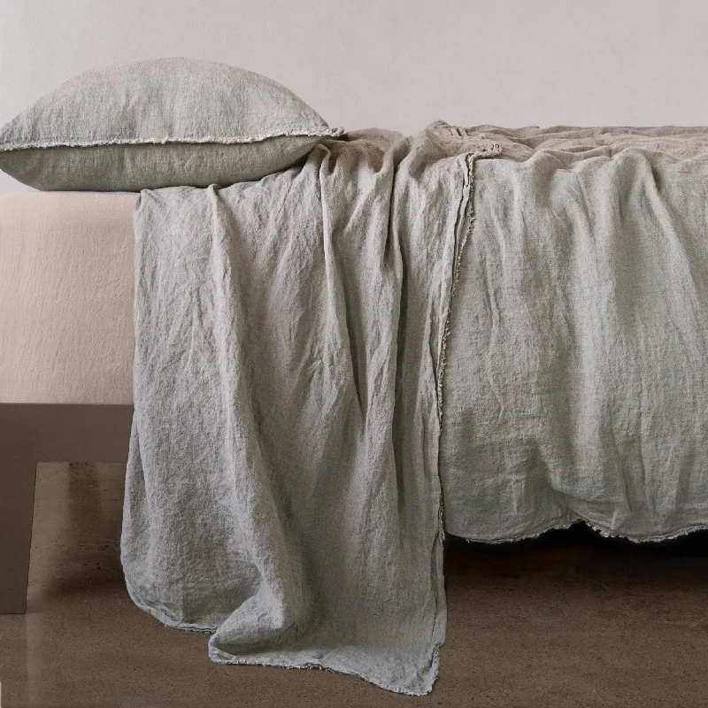 Quilted Cotton Sheets for a Warm and Inviting BedFlocca Linen Flat Sheet - Argent