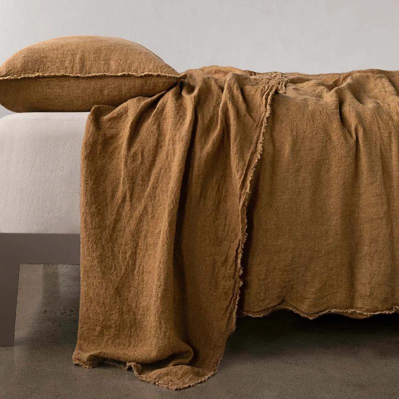 Polyester - Cotton Blend Sheets for Durability and ComfortFlocca Linen Flat Sheet - Russo Polyester - Cotton Blend Sheets for Durability and ComfortFlocca Linen Flat Sheet - Russo