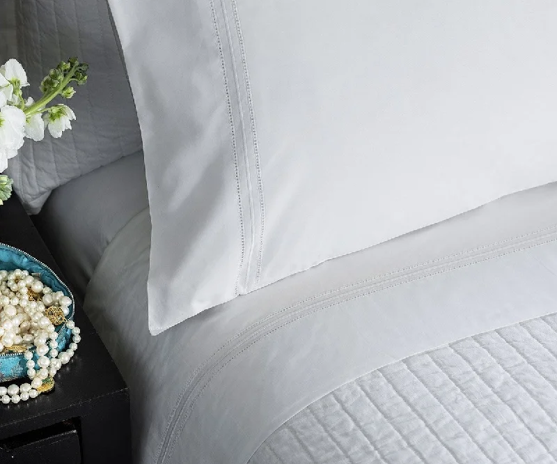 Jersey - Knit Sheets for a Comfortable and Casual BedBella White Sheet Set by Lili Alessandra Jersey - Knit Sheets for a Comfortable and Casual BedBella White Sheet Set by Lili Alessandra