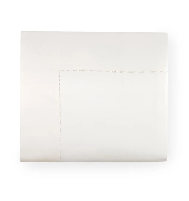 Wrinkle - Free Polyester Sheets for a Low - Maintenance BedMilos Ivory Sheet Set by Sferra Wrinkle - Free Polyester Sheets for a Low - Maintenance BedMilos Ivory Sheet Set by Sferra